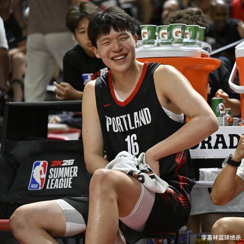 美媒：杨瀚森越来越适应了 他和夏普就像开拓者自己的申京和阿门