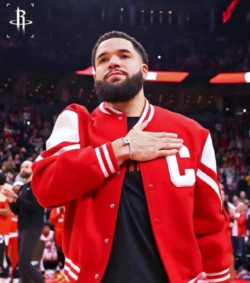 巴爷:想知道范弗里特缺席有多大影响 上赛季他是球队心脏和灵魂