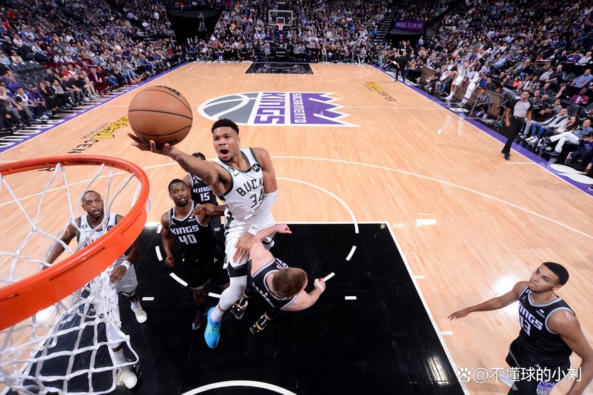 上一场缺阵！雄鹿明天迎战国王 字母因左膝髌腱炎出战成疑