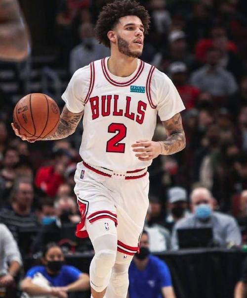 勇于承担责任！弗拉格一步过掉琼斯中距离干拔不中！错失追平！