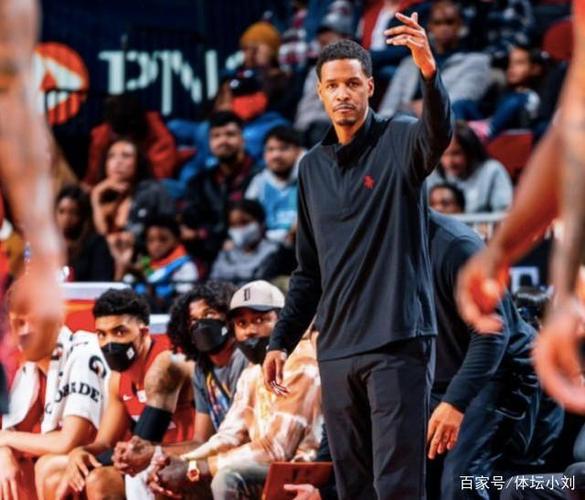 带大哥躺一把！申京锤爆骑士双塔喂饱射手群 攻坚+策动=火箭基石