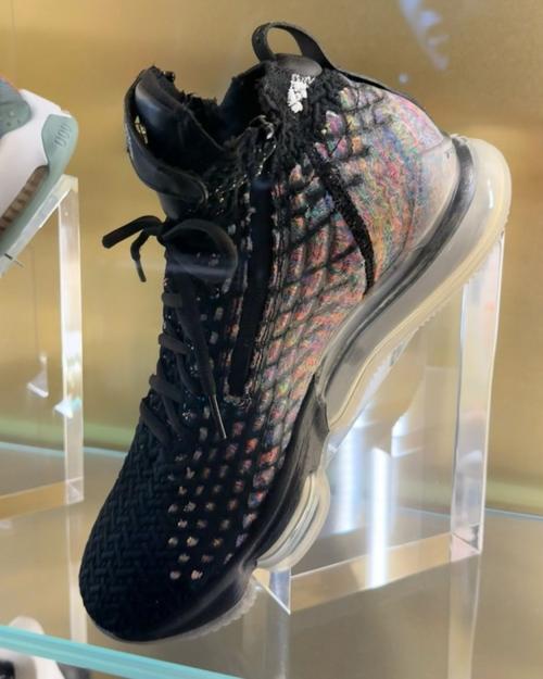 很多没曝光过！球鞋媒体晒出众多詹姆斯未发售的Sample鞋款