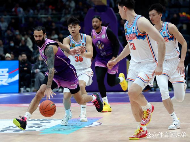 媒体人：男篮集训队明天将和北控打热身赛 以准备对韩国的世预赛