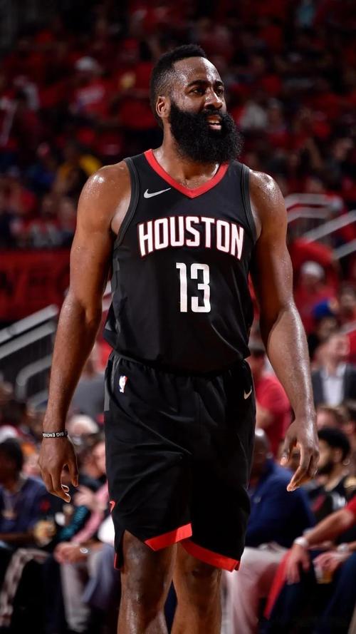 卢必须想办法减轻哈登的负担 继续死艹他 这赛季怕不是要争状元